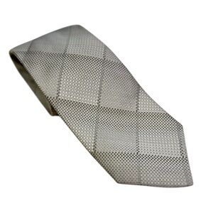Escada Silver Gray Geometric 100% Silk Men’s Neck Tie 3 3/8” X 59”